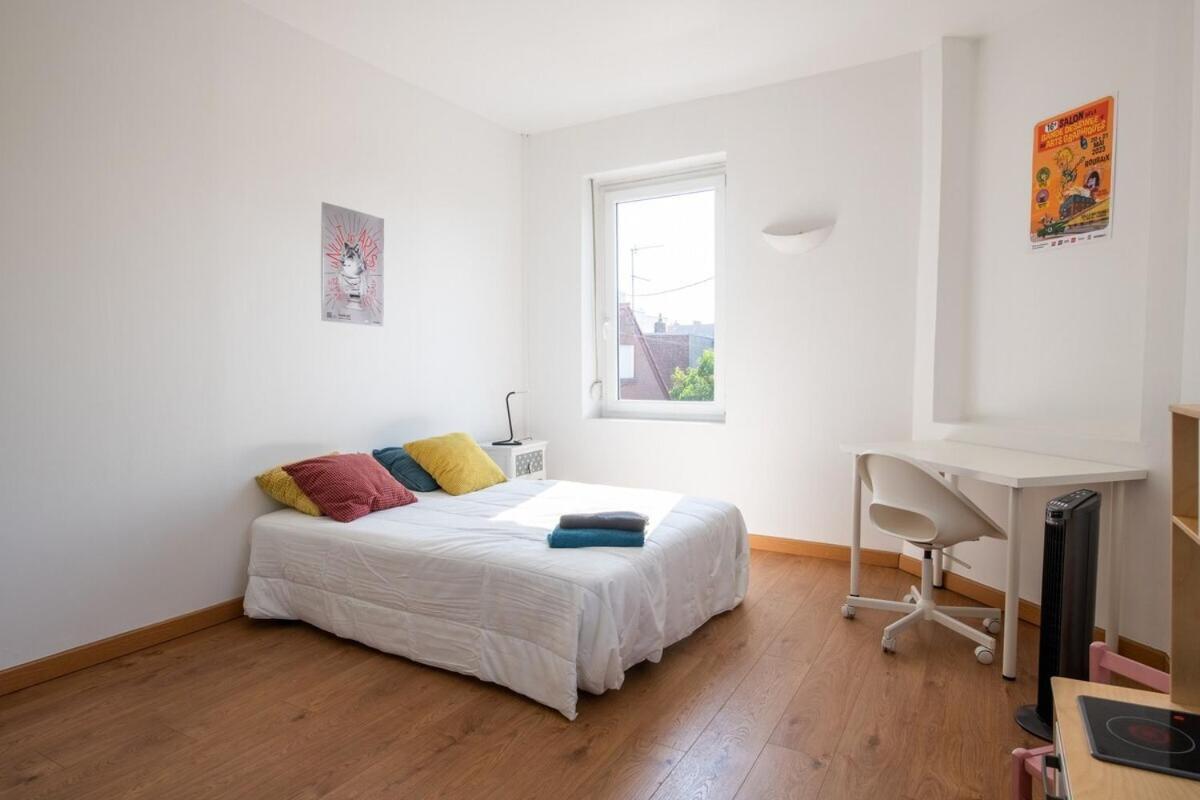 Maison Cosy 4 Chambres, Terrasse, Garage Prive Croix Bagian luar foto